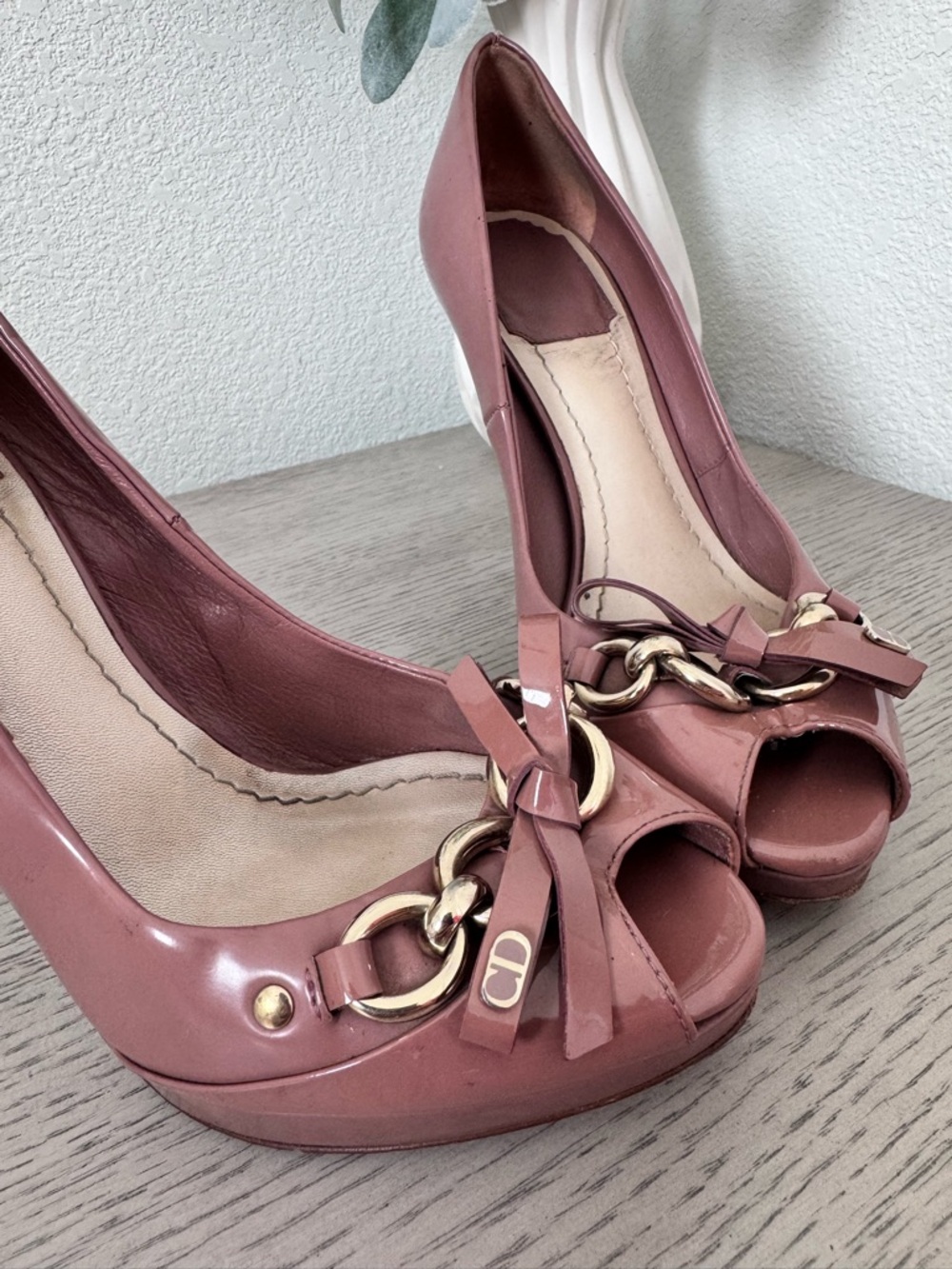 Authentic Christian Dior Dusty Rose Peep-Toe Stiletto Pumps - Picture 2 of 9
